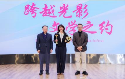  为何跨界写作能引发深度共鸣？解析苏菲·玛索的文学转型逻辑 文化旅游