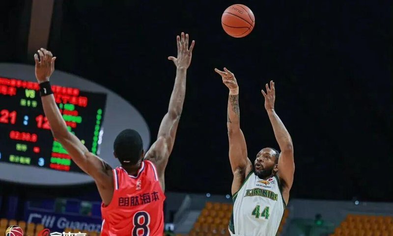  辽宁16分溃败：战术失效与体系崩塌的深层剖析 体育新闻