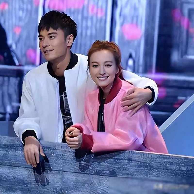  吴昕郑凯恋情时间线全解构：十四年隐秘恋曲背后的博弈与笃定 娱乐新闻