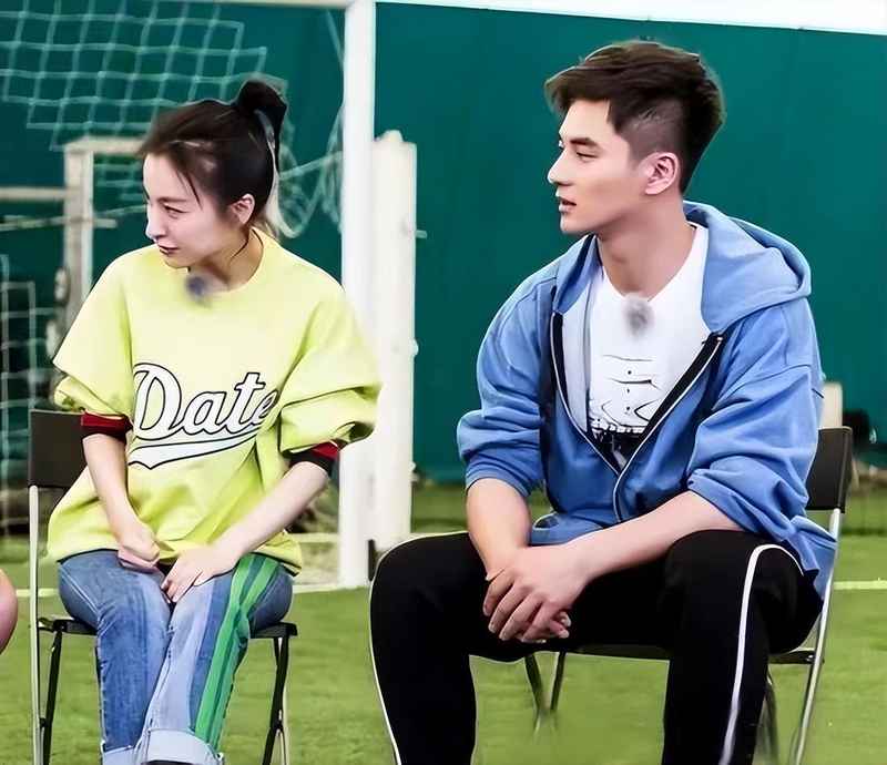  吴昕郑凯恋情时间线全解构：十四年隐秘恋曲背后的博弈与笃定 娱乐新闻