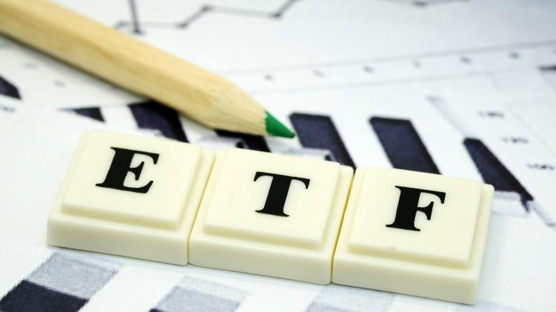  QDII额度扩容深解读：53亿美元背后的跨境ETF定价逻辑重构 股票财经