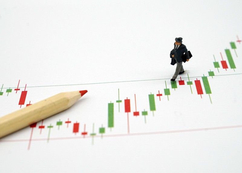  QDII额度扩容深解读：53亿美元背后的跨境ETF定价逻辑重构 股票财经