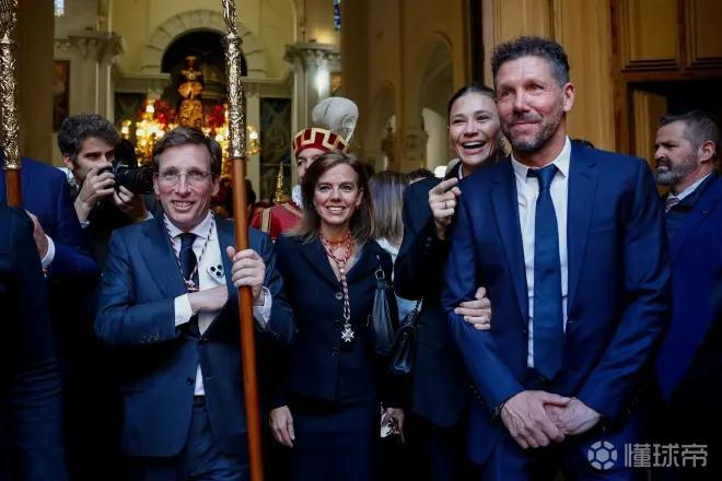  【深度】西蒙尼的信仰与执念：耶稣受难日巡游背后的马德里文化图腾 体育新闻