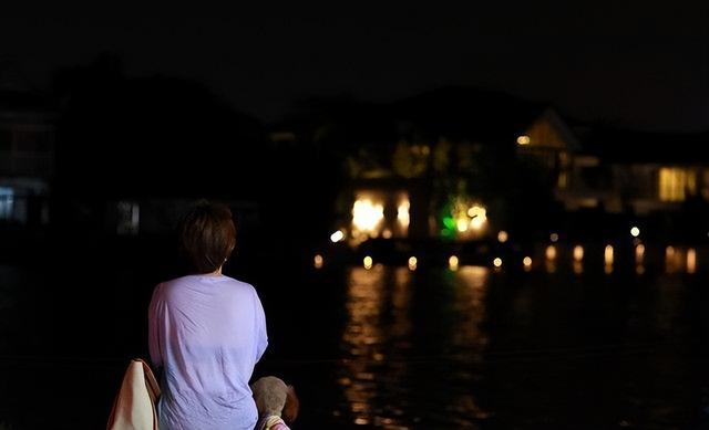  【深度解析】中年女性的情感克制艺术：为什么不联系才是最高级的在乎 情感心理