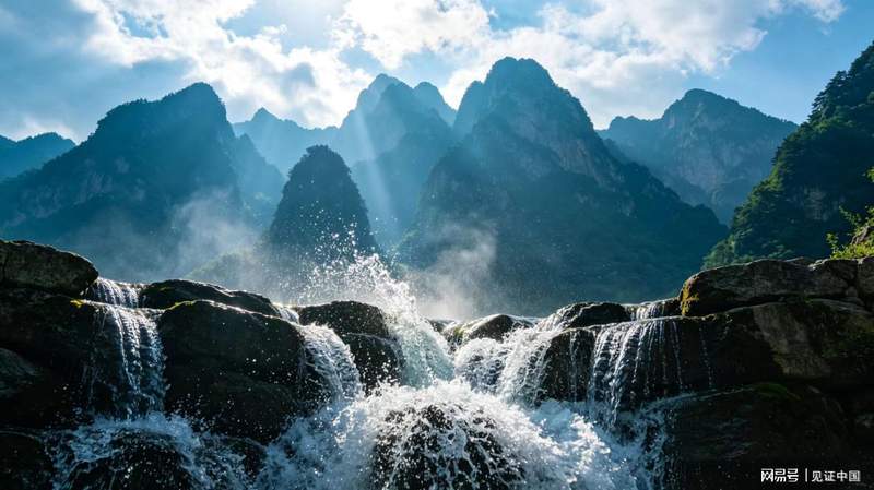  地质工程师亲历：深挖三秦地脉三千万年岩层渗透如何铸就一瓶零水垢好水 健康养生