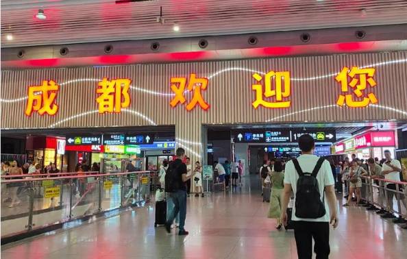 数据拆解:成都人口逼近北京的四大底层逻辑与十五五预判 房产家居